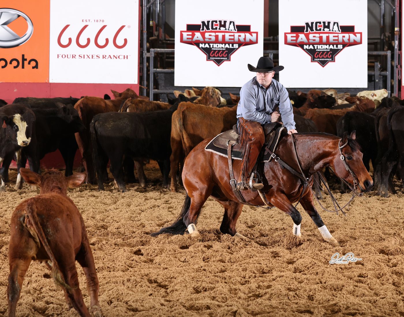 Award presentation at a cutting event